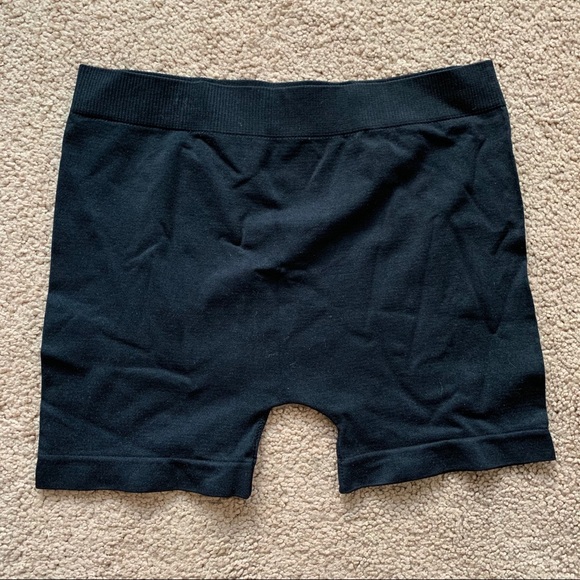 FM Black Dance Shorts - Picture 2 of 6